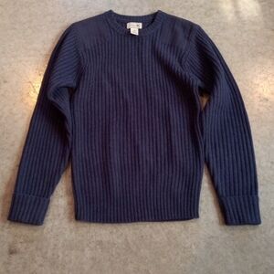 Vintage L.L. Bean 100% Merino Lambs Wool Commando Men's Crew Neck Sweater Small